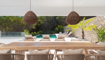 Resa Estates Ibiza villa te koop modern 1.terrace covered dining pool.jpg
